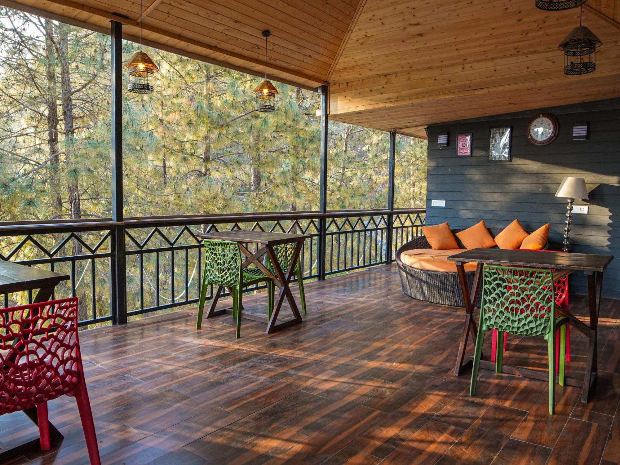 Thehimalayanliving Whistling Pines Hotell Mukteshwar Exteriör bild