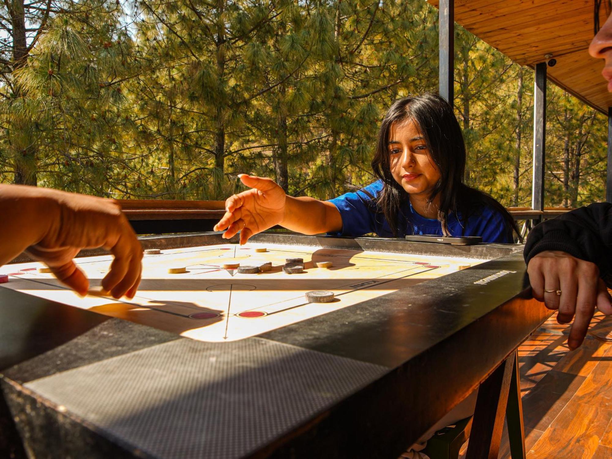 Thehimalayanliving Whistling Pines Hotell Mukteshwar Exteriör bild