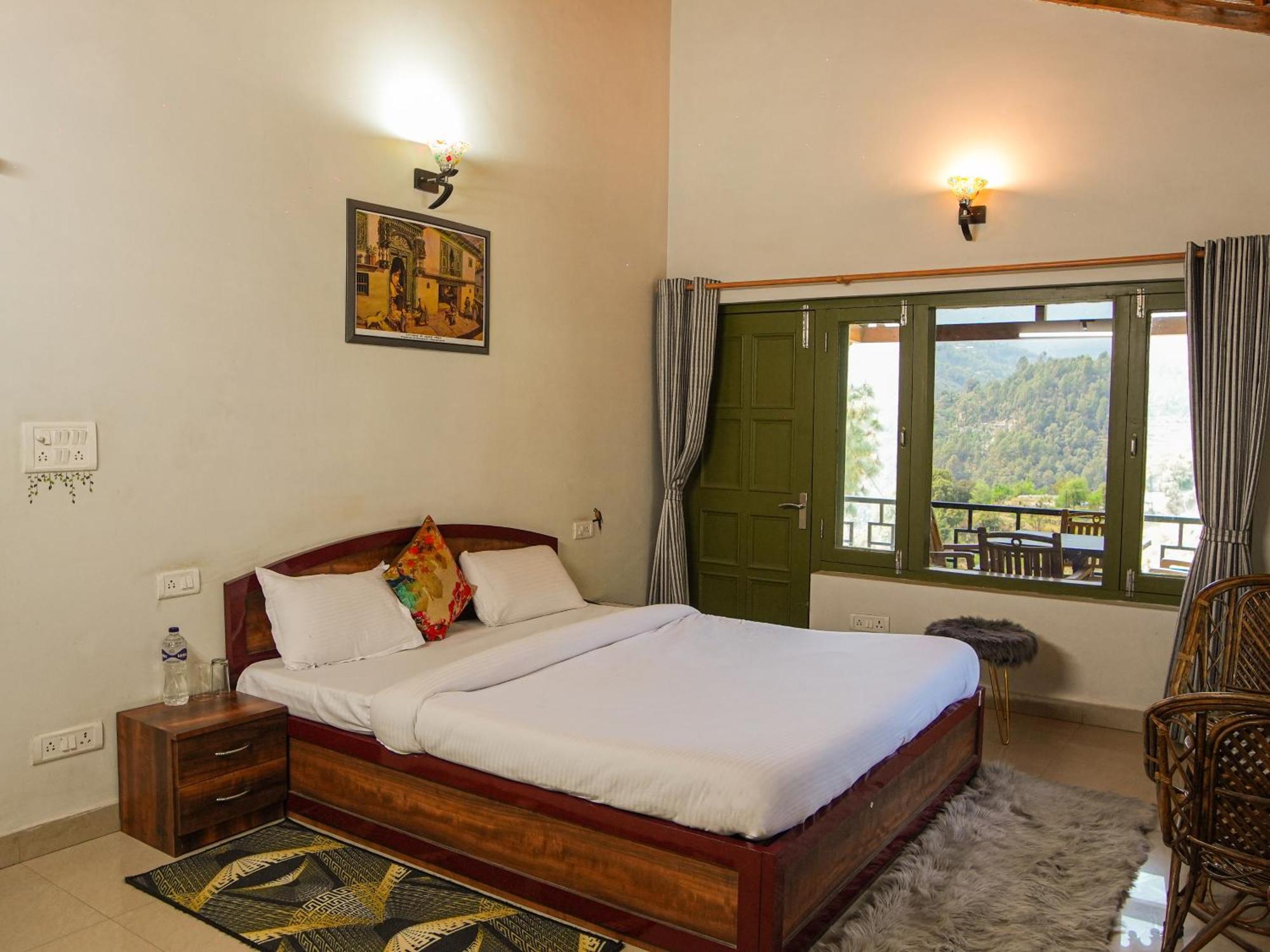 Thehimalayanliving Whistling Pines Hotell Mukteshwar Exteriör bild
