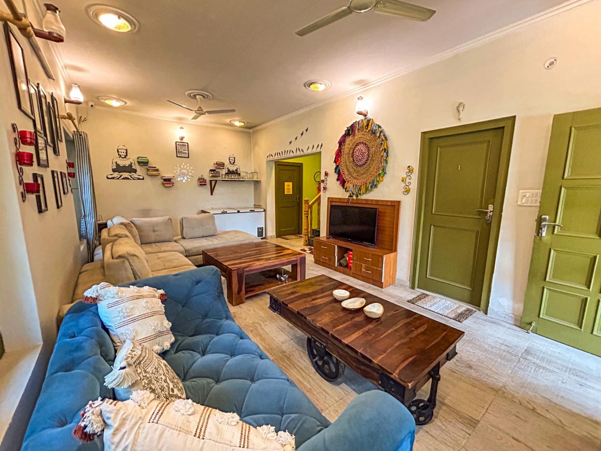 Thehimalayanliving Whistling Pines Hotell Mukteshwar Exteriör bild