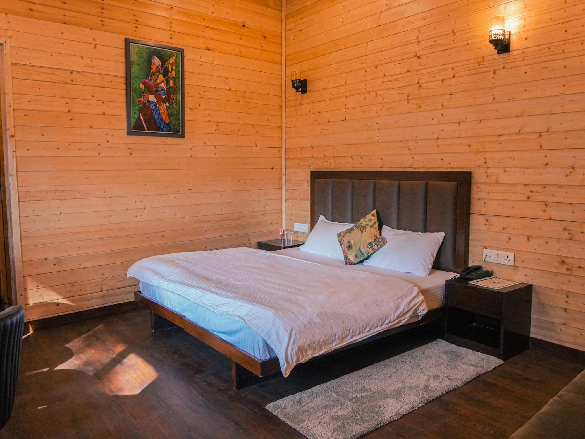 Thehimalayanliving Whistling Pines Hotell Mukteshwar Exteriör bild