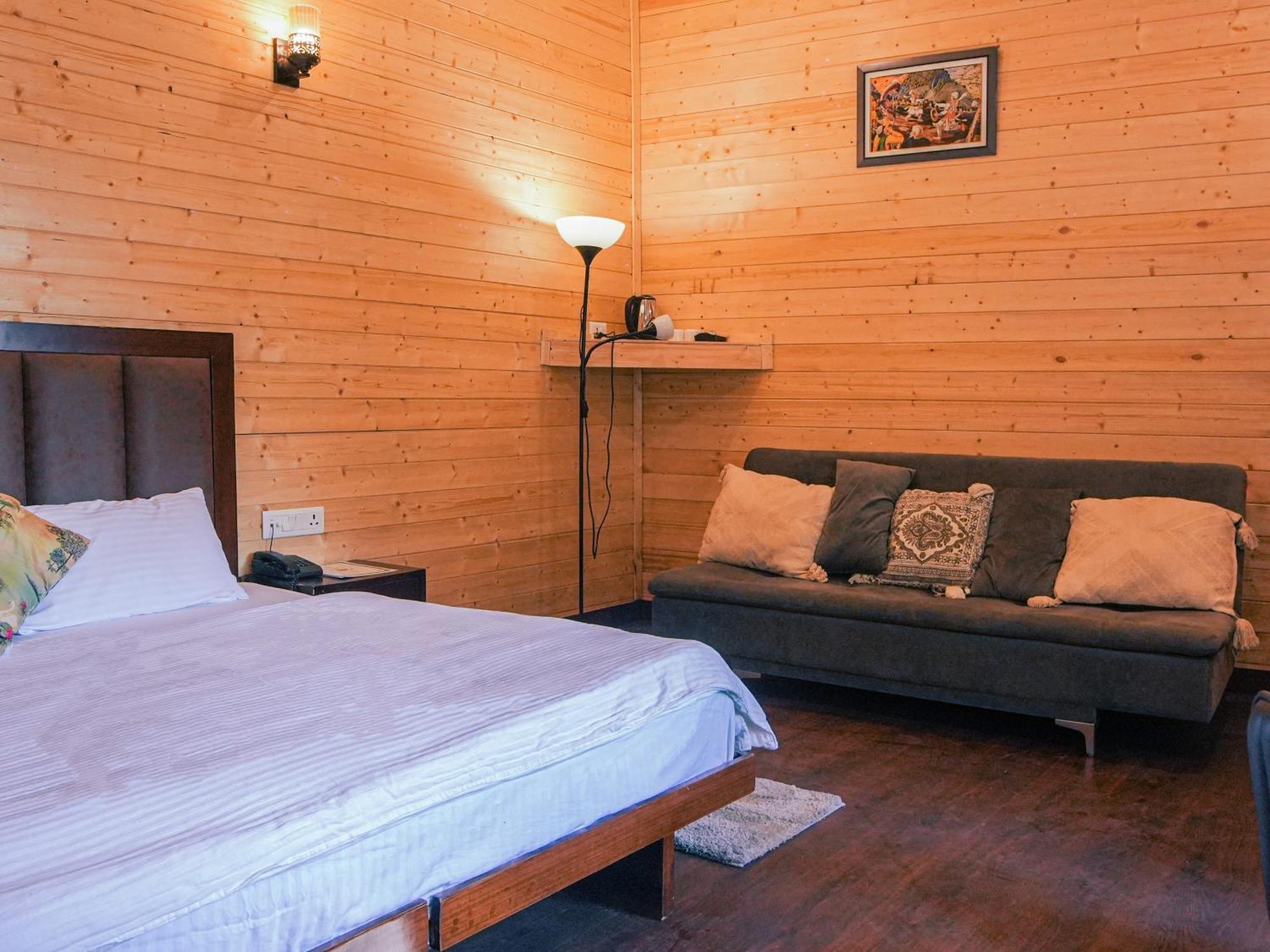 Thehimalayanliving Whistling Pines Hotell Mukteshwar Exteriör bild