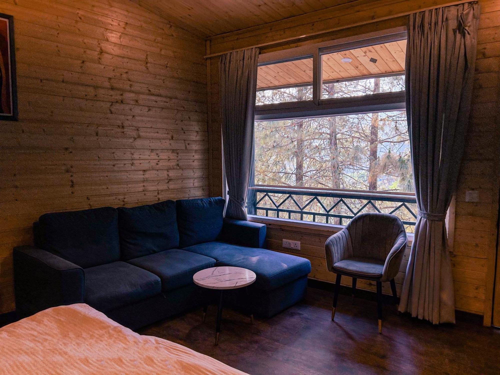Thehimalayanliving Whistling Pines Hotell Mukteshwar Exteriör bild