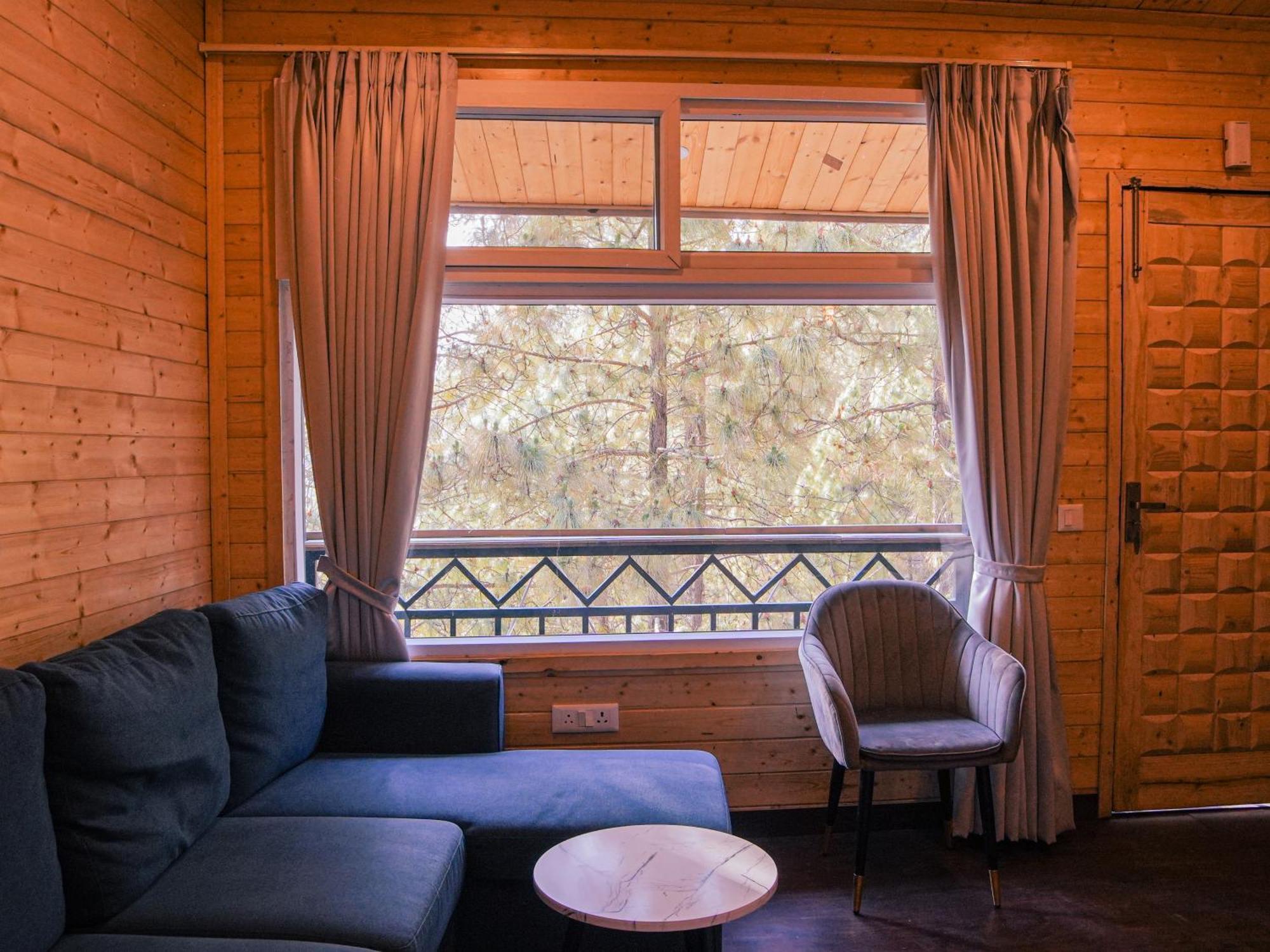 Thehimalayanliving Whistling Pines Hotell Mukteshwar Exteriör bild