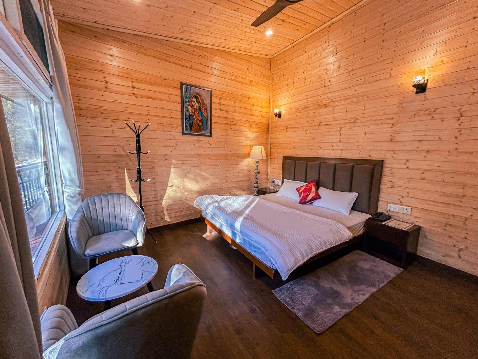 Thehimalayanliving Whistling Pines Hotell Mukteshwar Exteriör bild