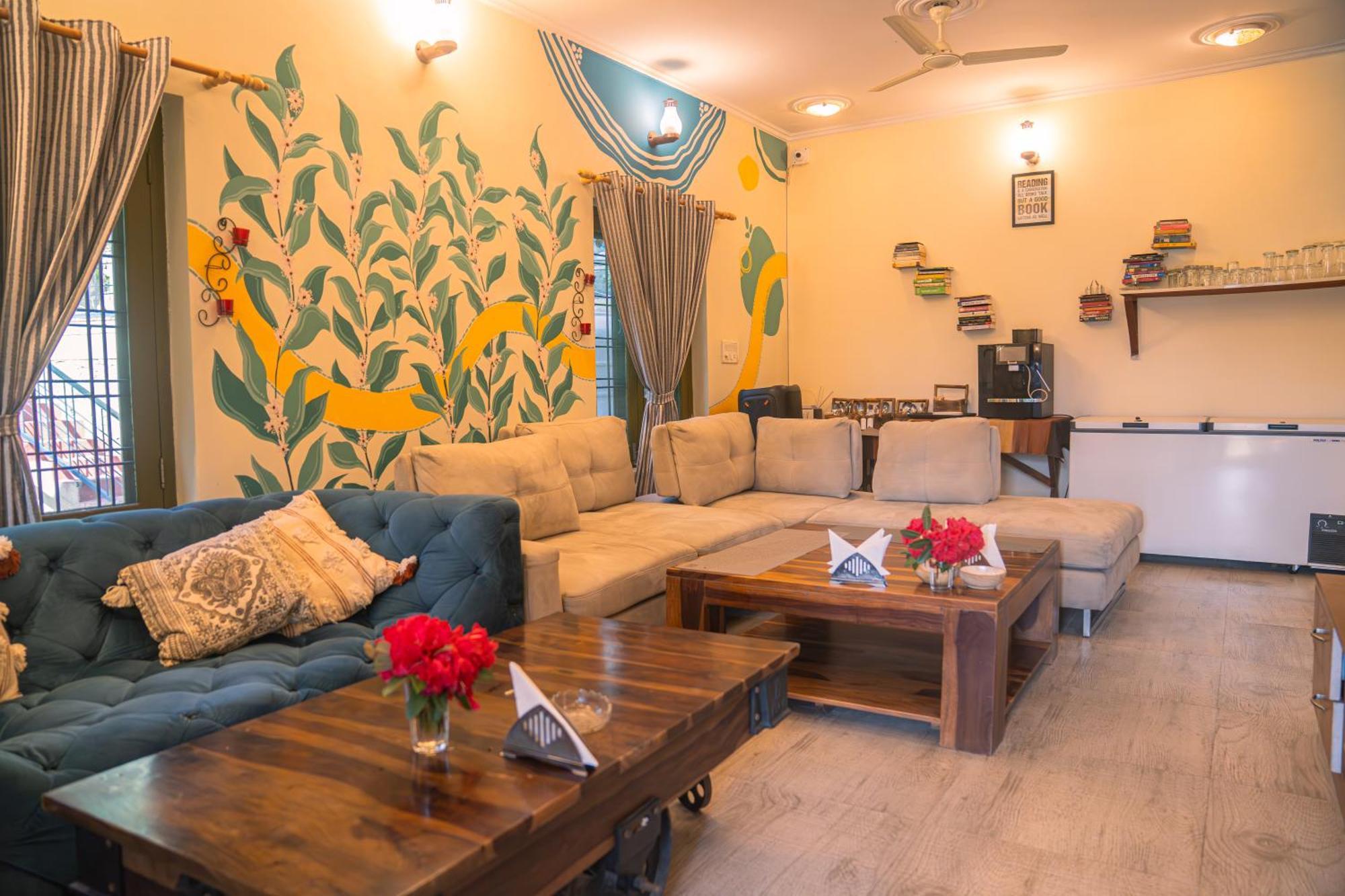 Thehimalayanliving Whistling Pines Hotell Mukteshwar Exteriör bild